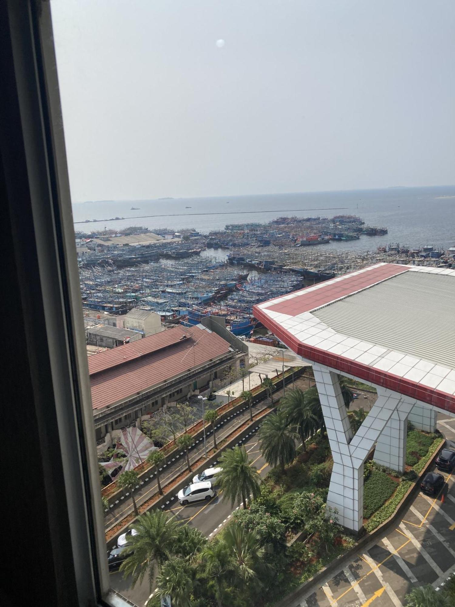 Green Bay Pluit Apartment - Indra ジャカルタ エクステリア 写真